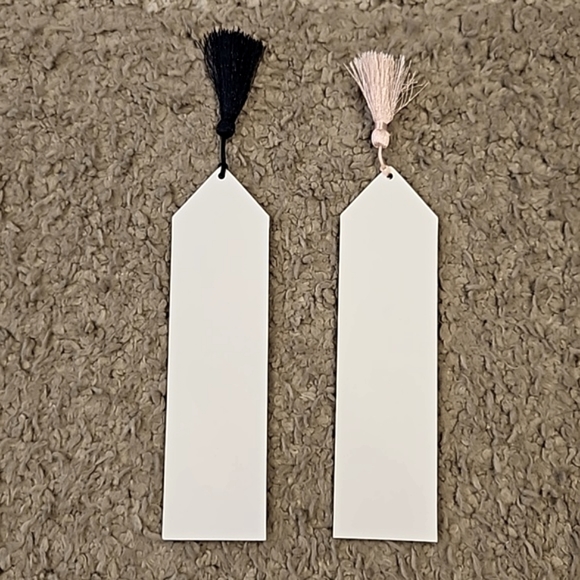 NWOT - 2 Bookmarks with tassel. 100% Cotton Paper. - Picture 6 of 7